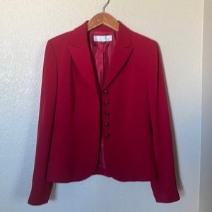Tahari Arthur Levine Long sleeve Red Blazer  sz 6